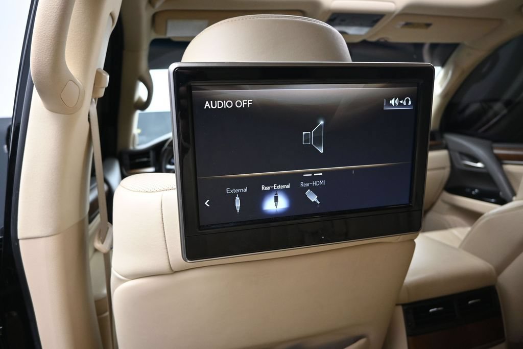 Used 2017 Lexus LX 570 4WD image 18