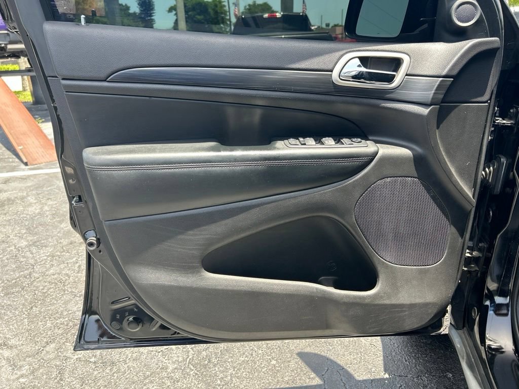 Used 2021 Jeep Grand Cherokee Laredo RWD image 33