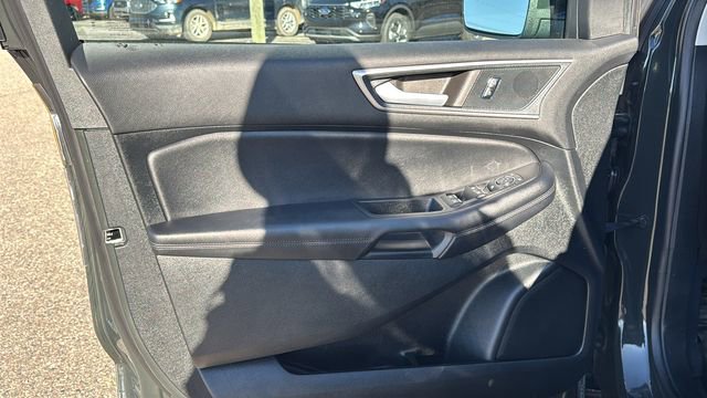 Certified 2023 Ford Edge SEL w/ Convenience Package image 9