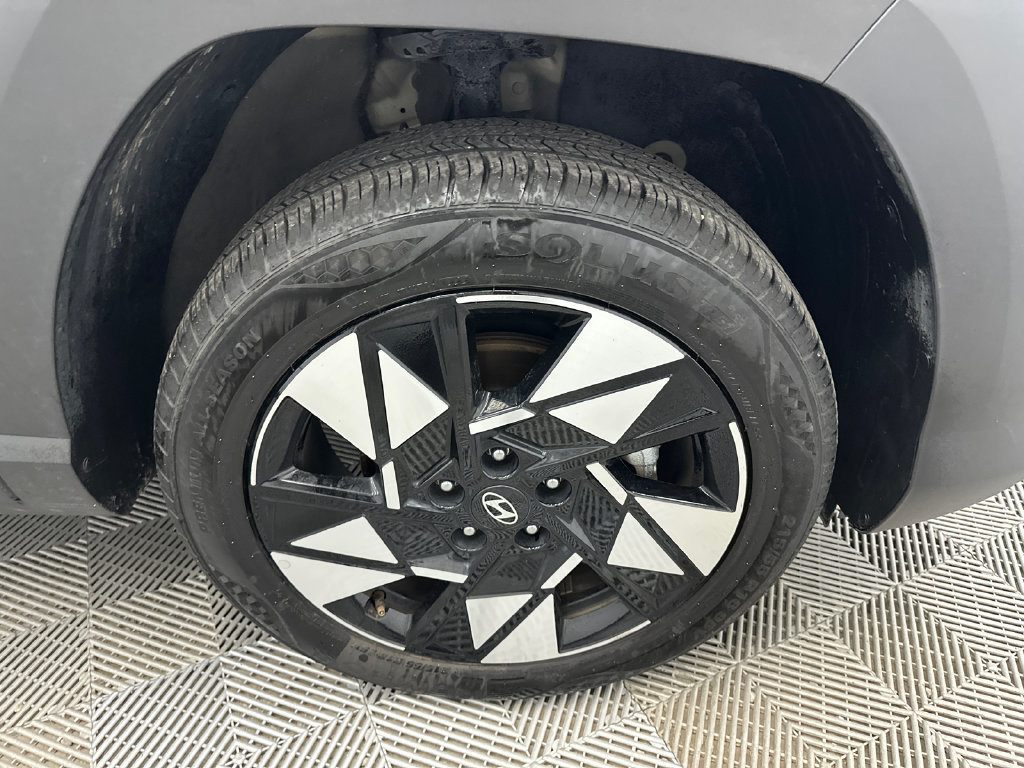 Used 2025 Hyundai Kona SEL AWD/4WD image 13