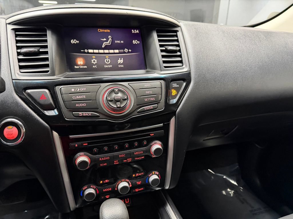 Used 2020 Nissan Pathfinder S AWD/4WD image 25