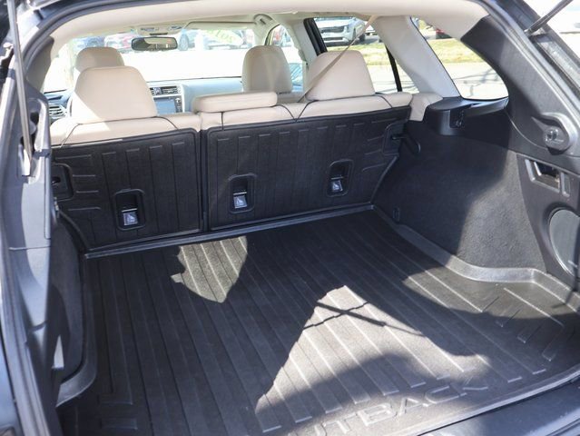 Used 2018 Subaru Outback 2.5i Limited w/ Popular Package #2 AWD/4WD image 9