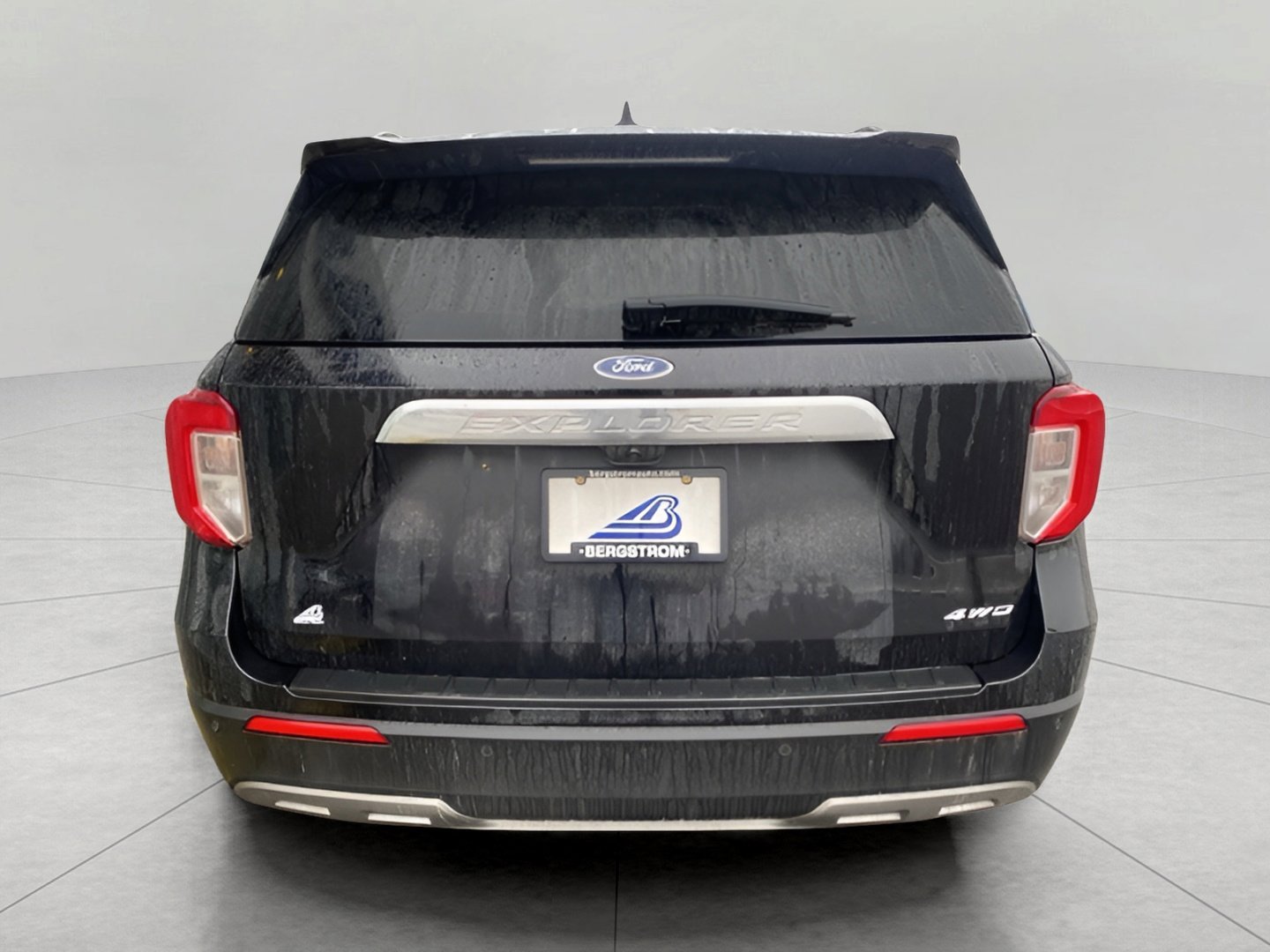 Used 2023 Ford Explorer XLT w/ Equipment Group 202A image 35