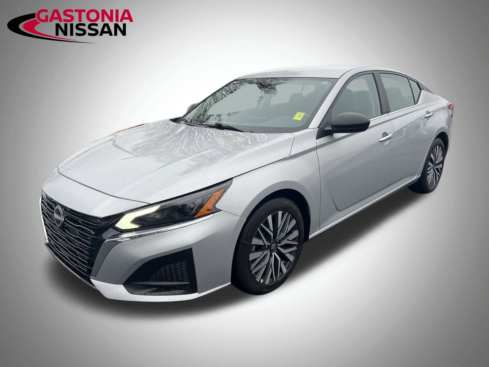 Used 2024 Nissan Altima 2.5 SV image 5