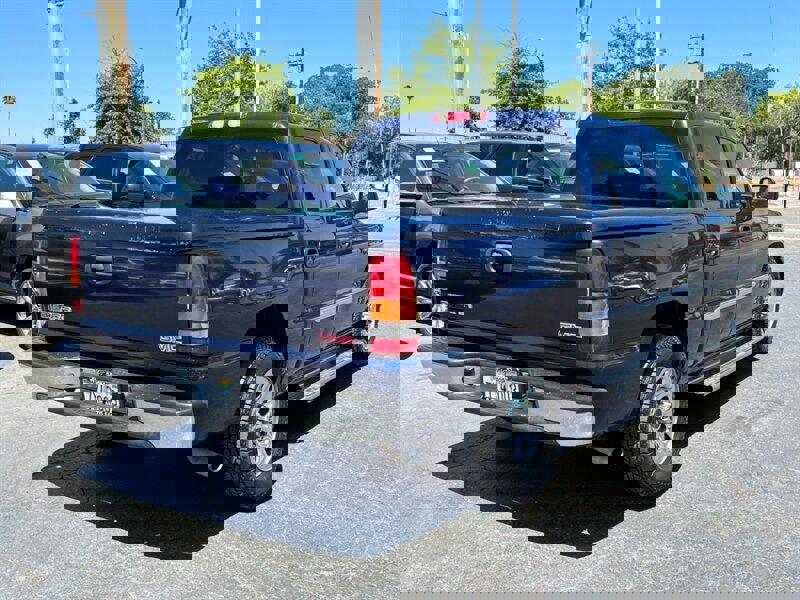 Used 2006 GMC Sierra 1500 SL image 3