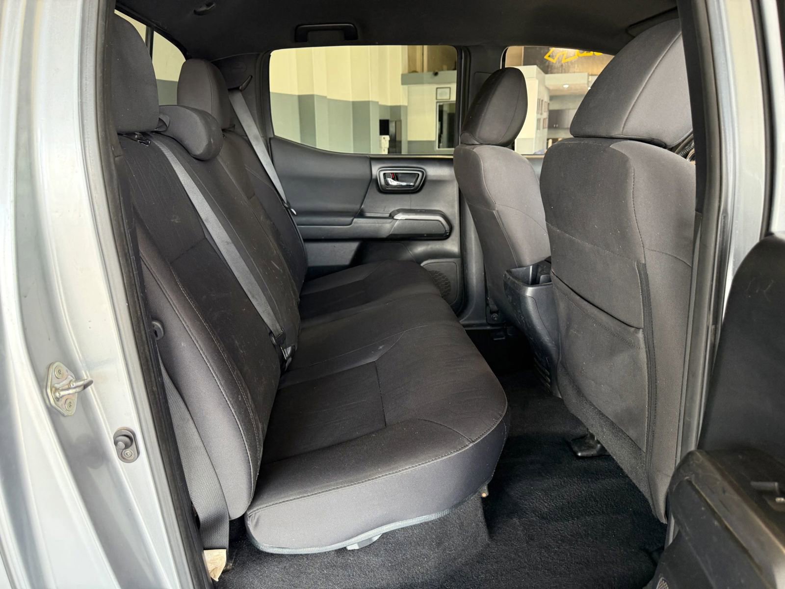 Used 2018 Toyota Tacoma TRD Off-Road RWD image 12