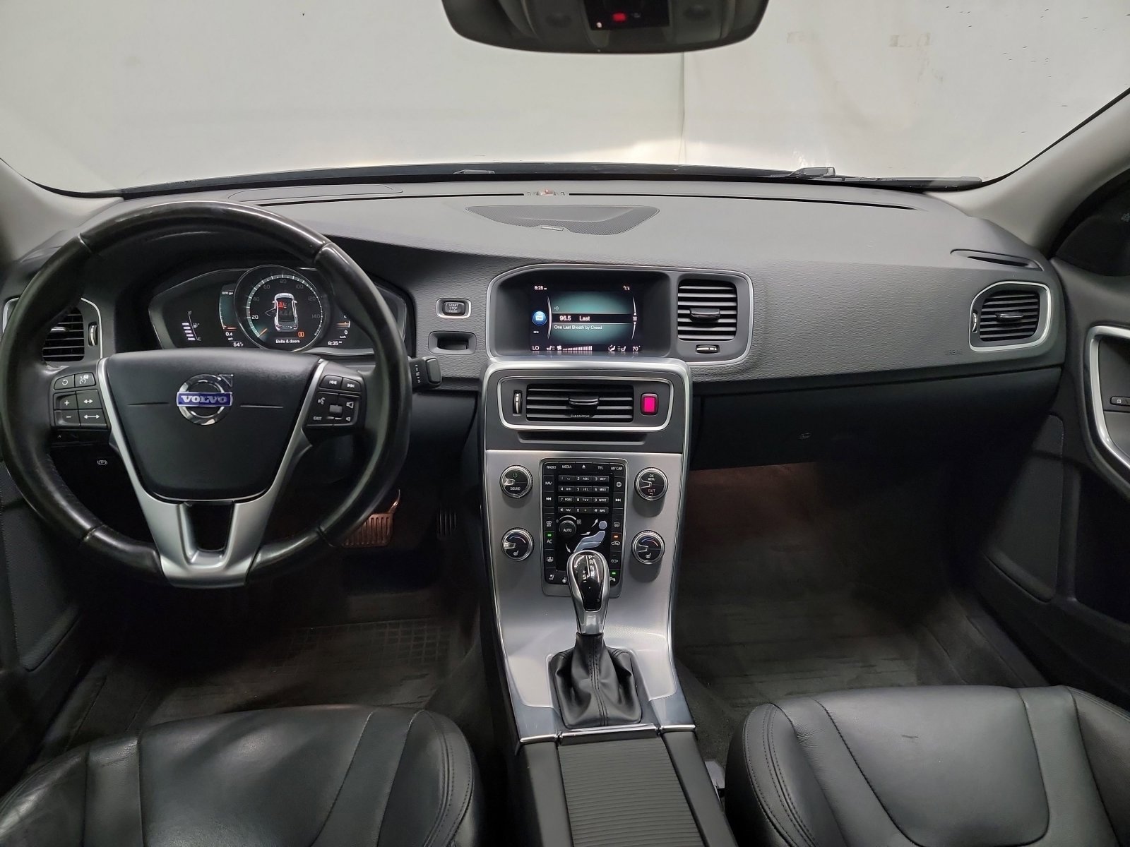 Used 2018 Volvo S60 T5 Inscription Platinum image 15