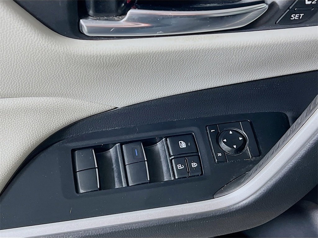 Certified 2021 Toyota RAV4 XLE Premium image 17