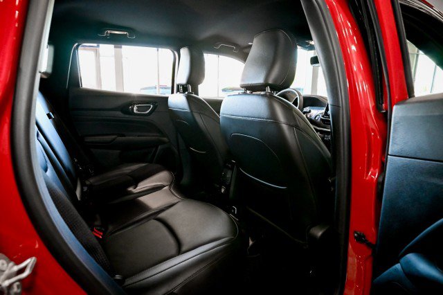 Used 2022 Jeep Compass Limited AWD/4WD image 23