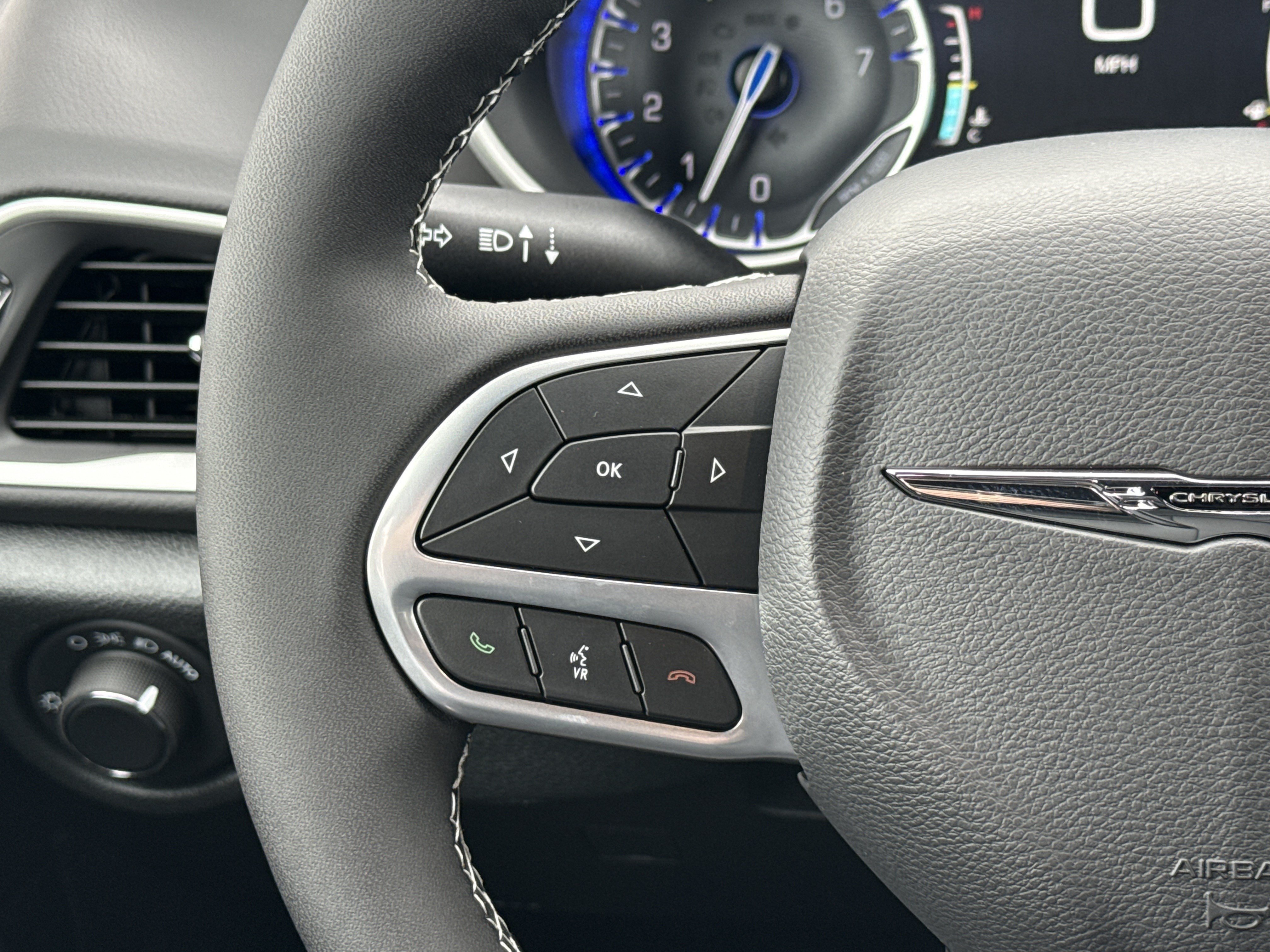 New 2026 Chrysler Voyager LX FWD image 27