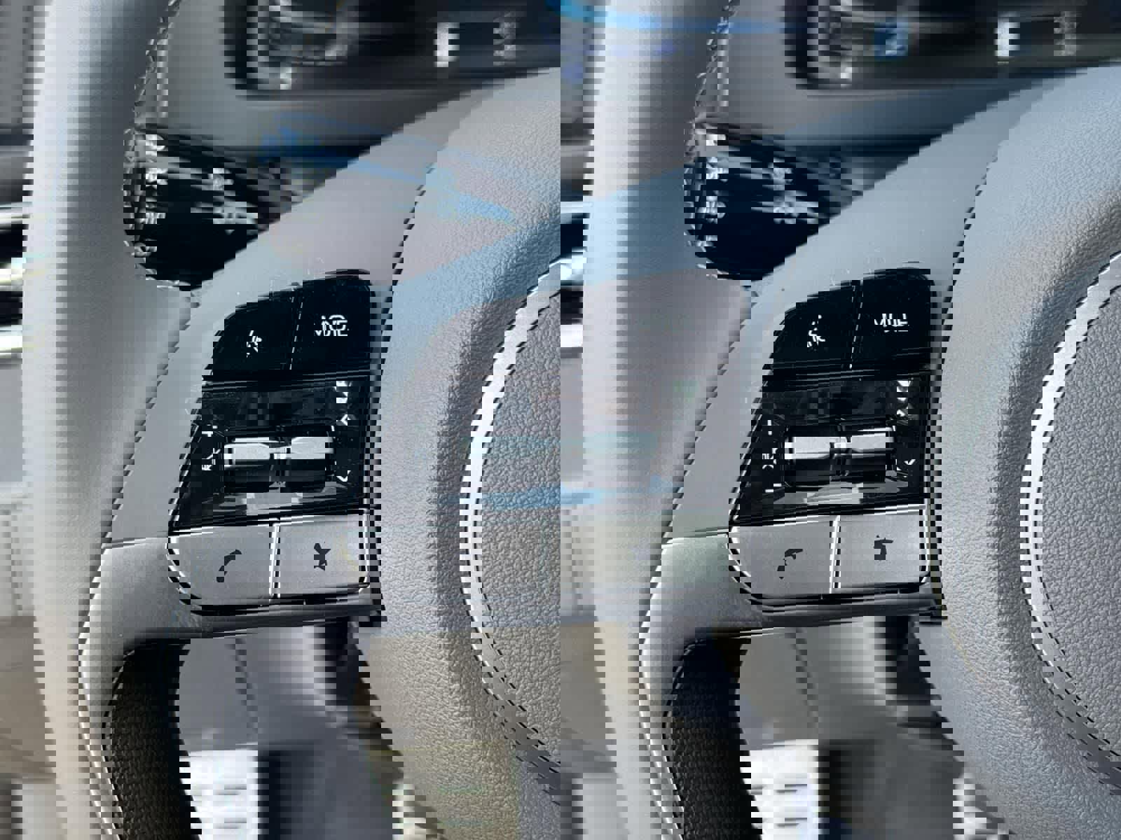 New 2025 Hyundai Elantra Sport image 11