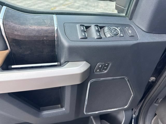 Used 2022 Ford F350 Lariat w/ Lariat Ultimate Package AWD/4WD image 11