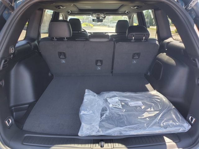 New 2026 Jeep Grand Cherokee Limited AWD/4WD image 9