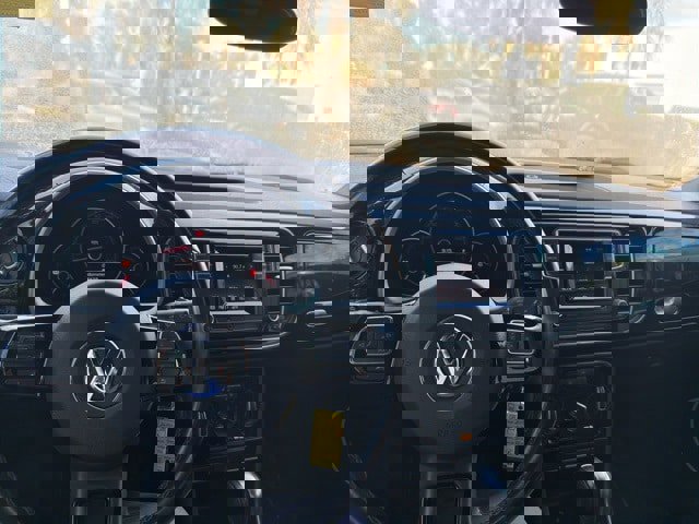 Used 2018 Volkswagen Beetle 2.0T S image 20