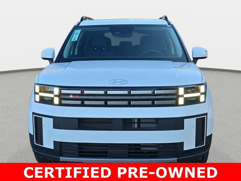 Used 2025 Hyundai Santa Fe SEL FWD image 2