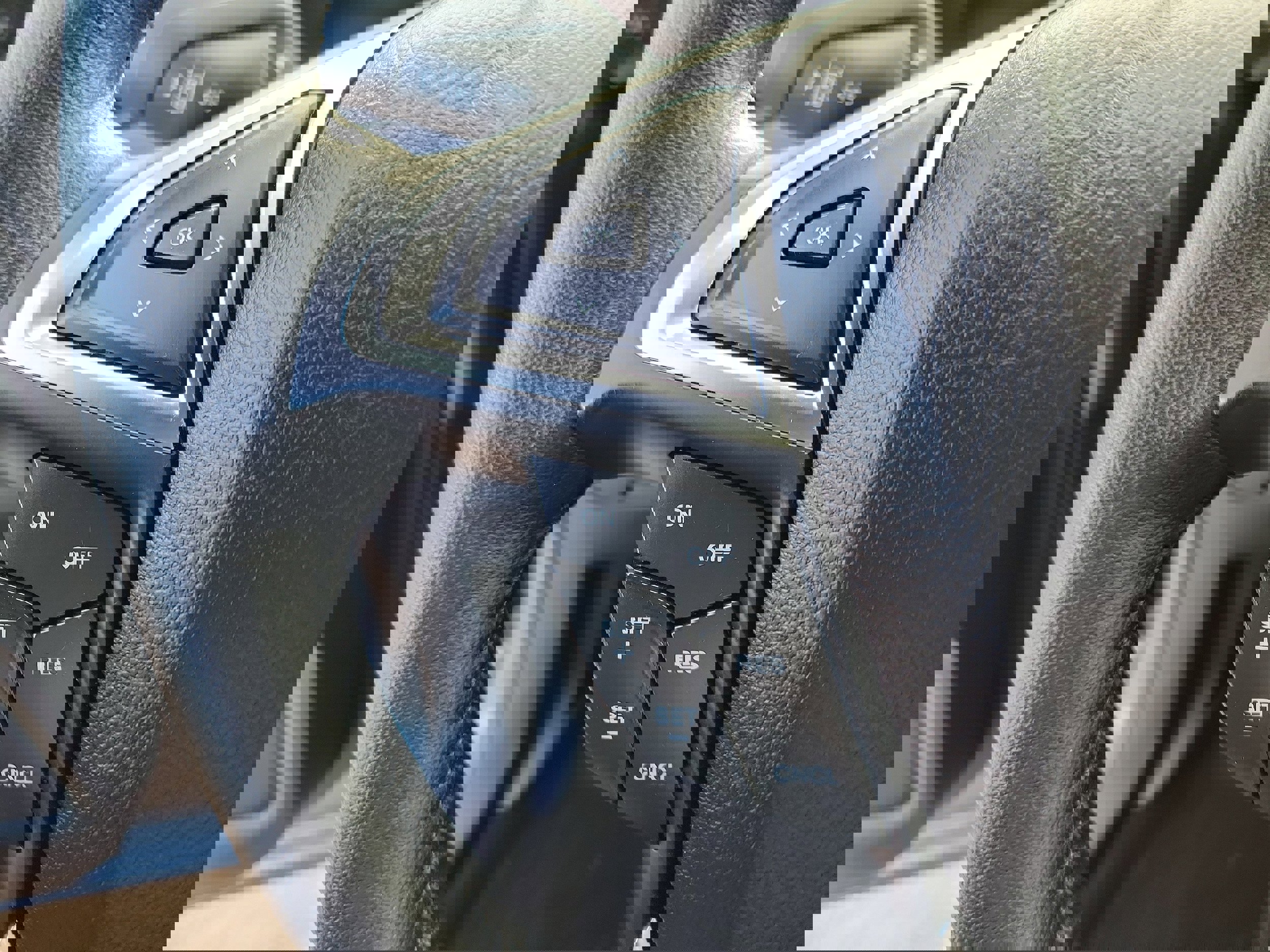 Used 2023 Ford Edge SEL w/ Convenience Package image 24