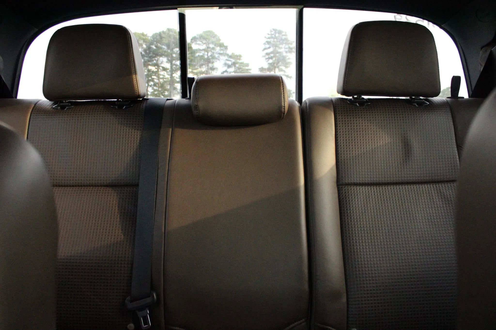 Used 2018 Toyota Tacoma Limited image 15