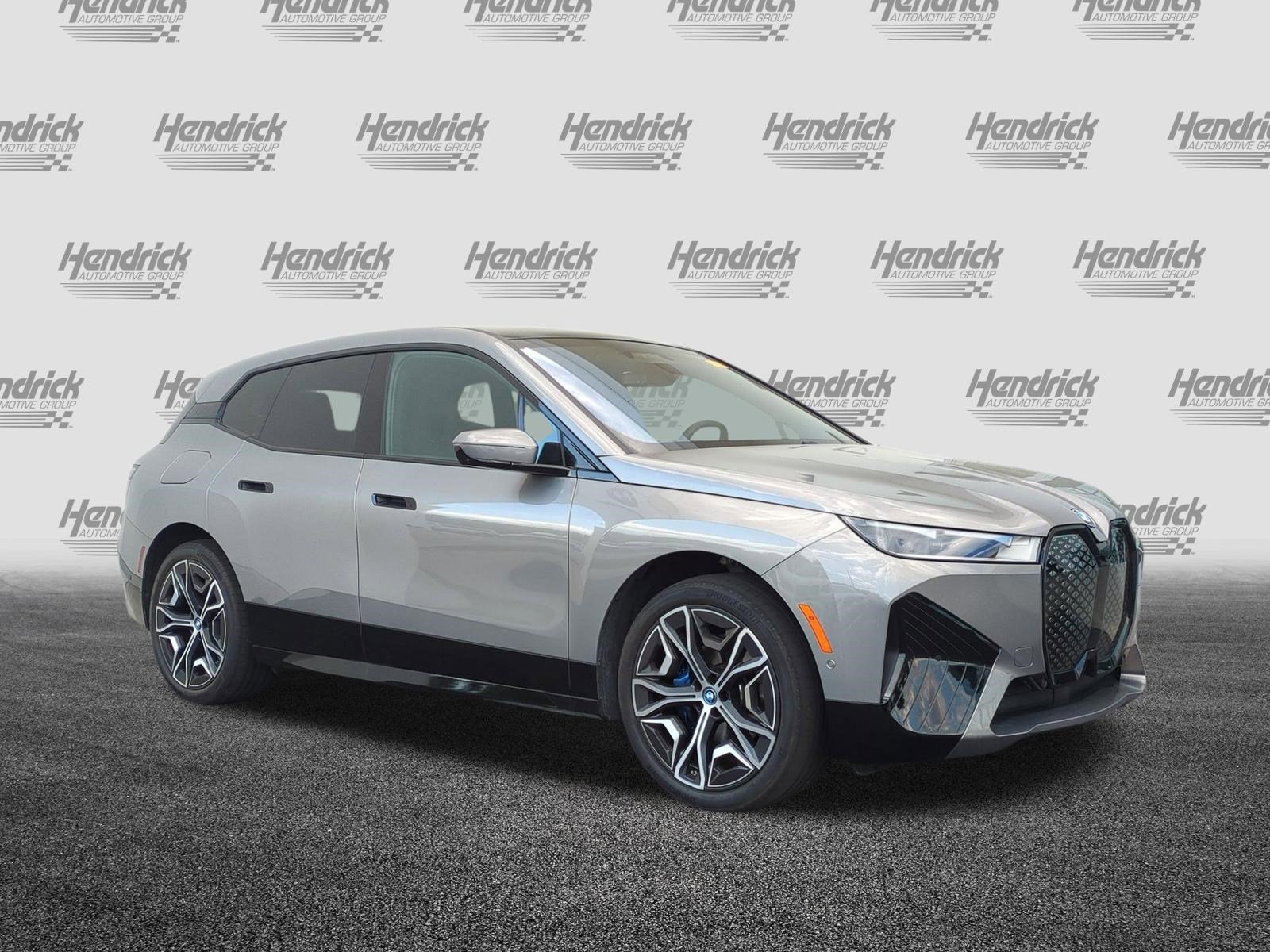 Used 2024 BMW iX xDrive50 w/ Sport Package image 2