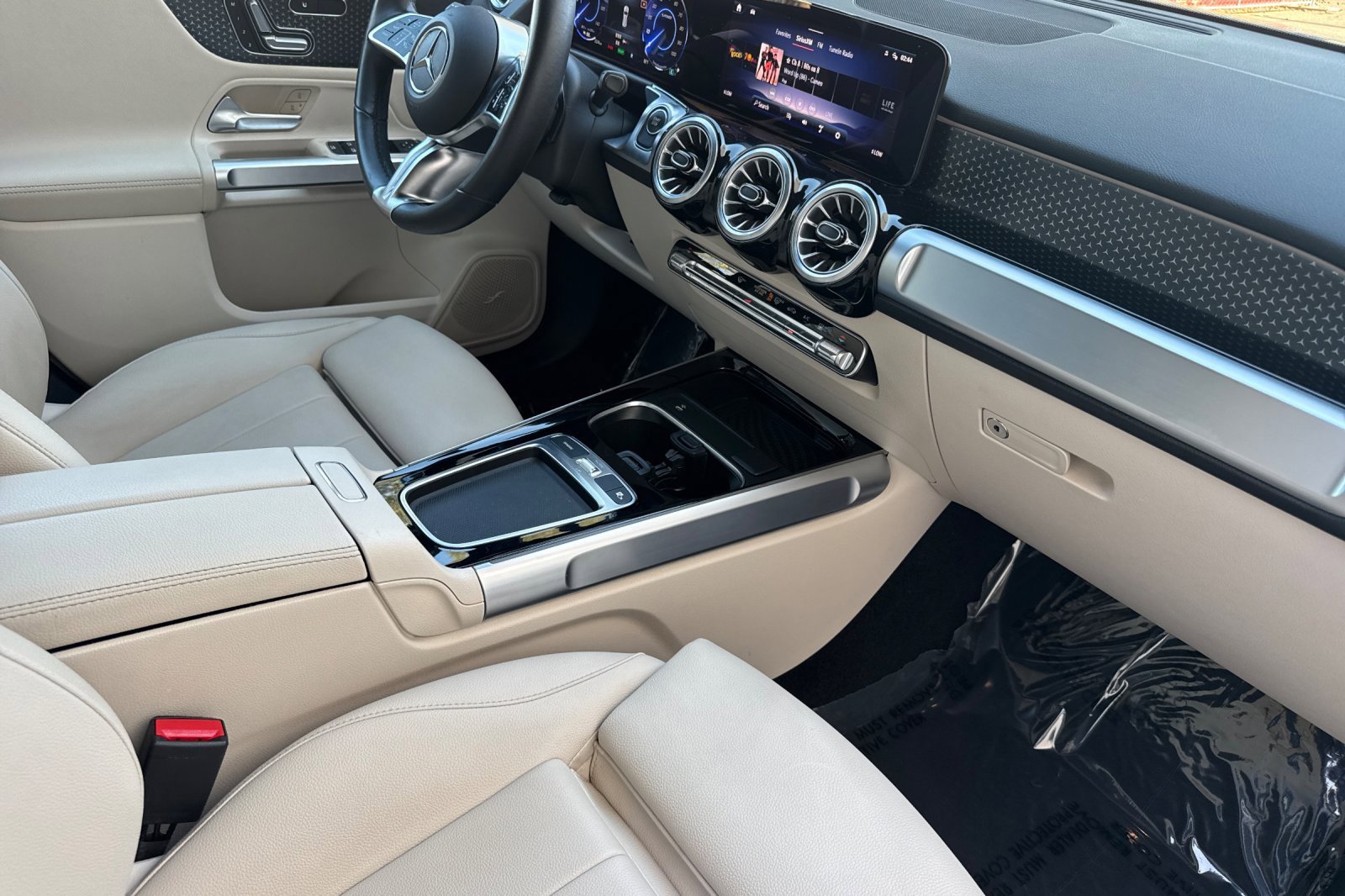 Used 2024 Mercedes-Benz EQB 250+ image 19