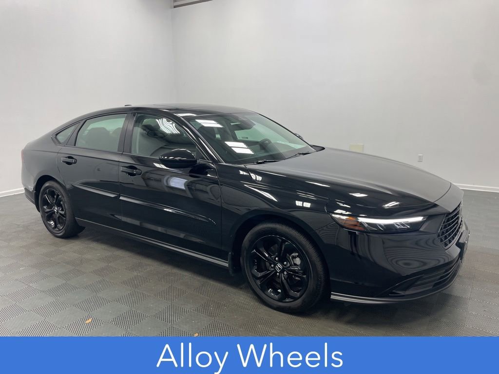 Used 2025 Honda Accord SE image 3