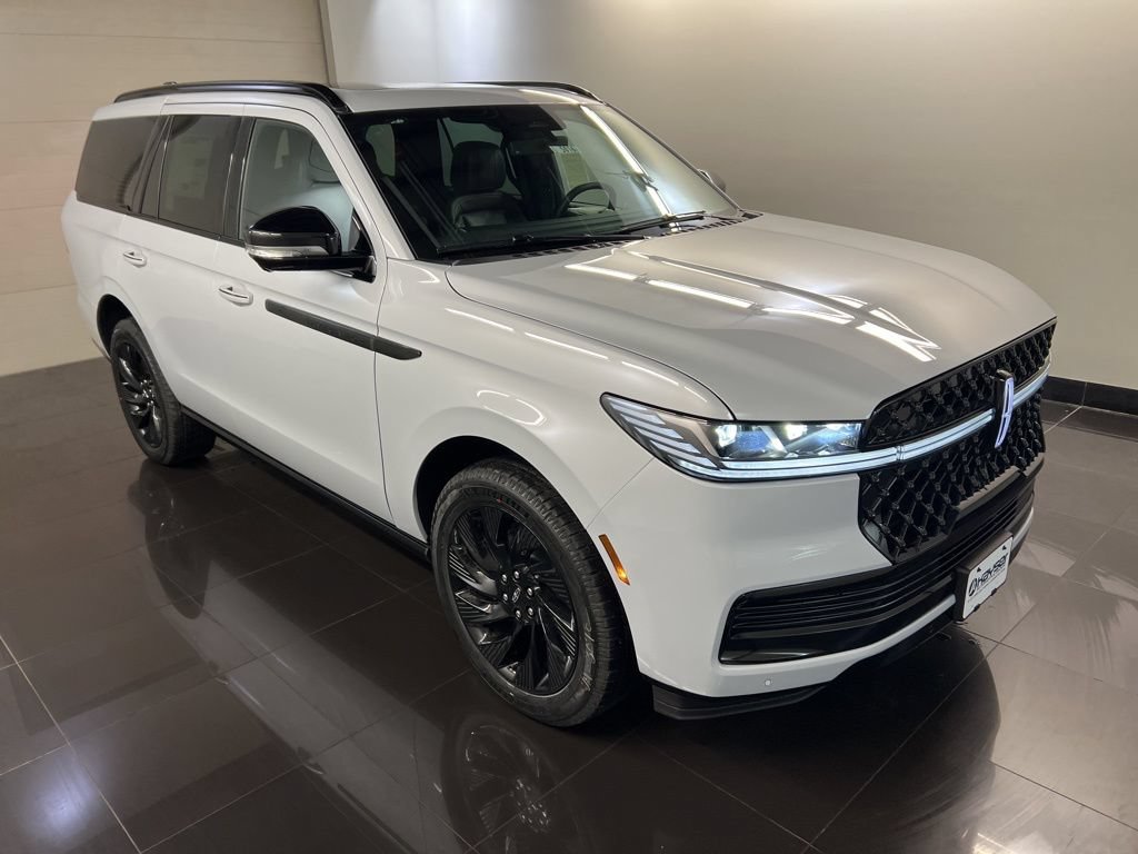 New 2026 Lincoln Navigator Reserve w/ Jet Appearance Package AWD/4WD image 1
