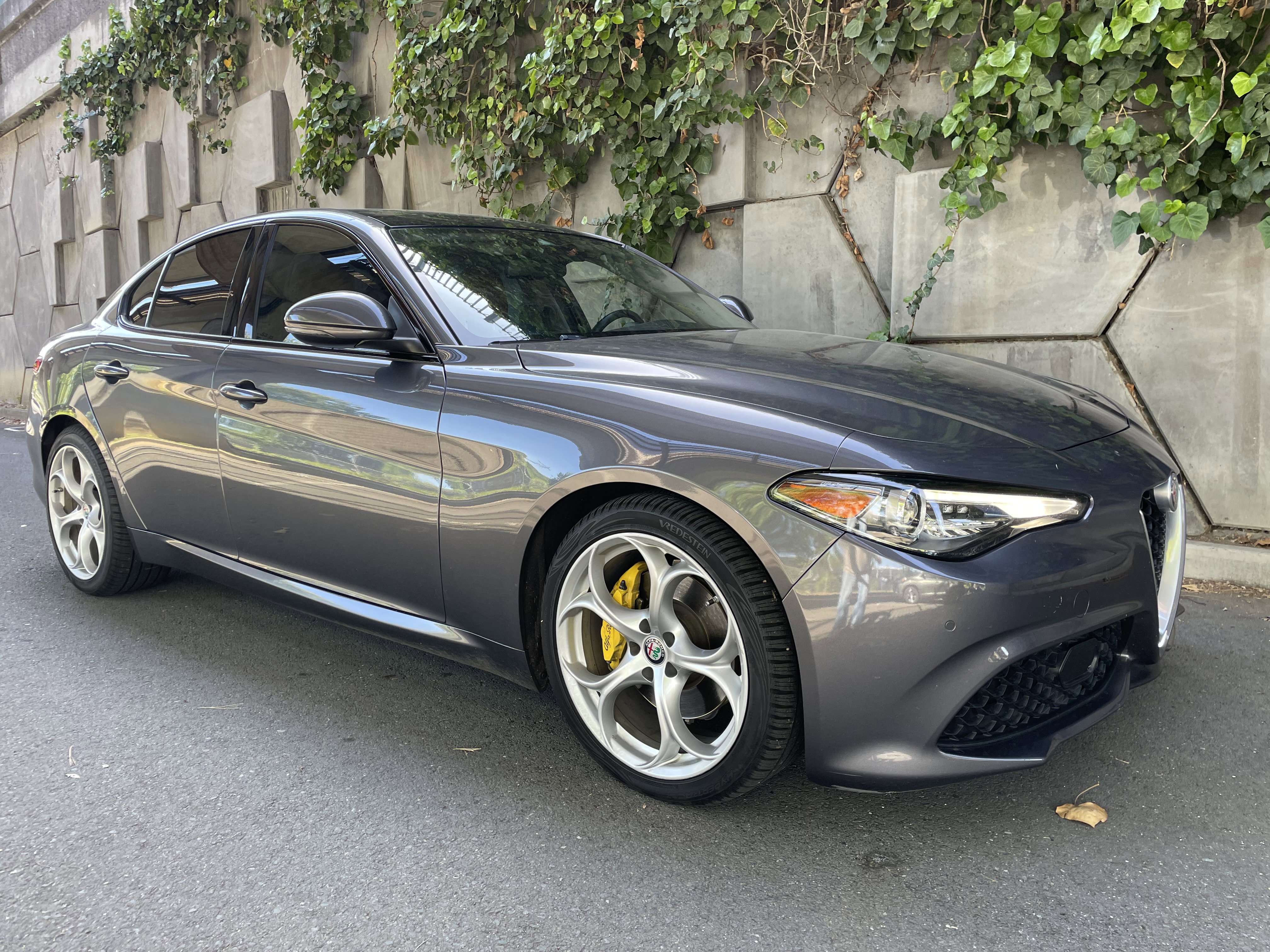Used 2019 Alfa Romeo Giulia Ti Sport w/ Quick Order Package 22S Sport image 8