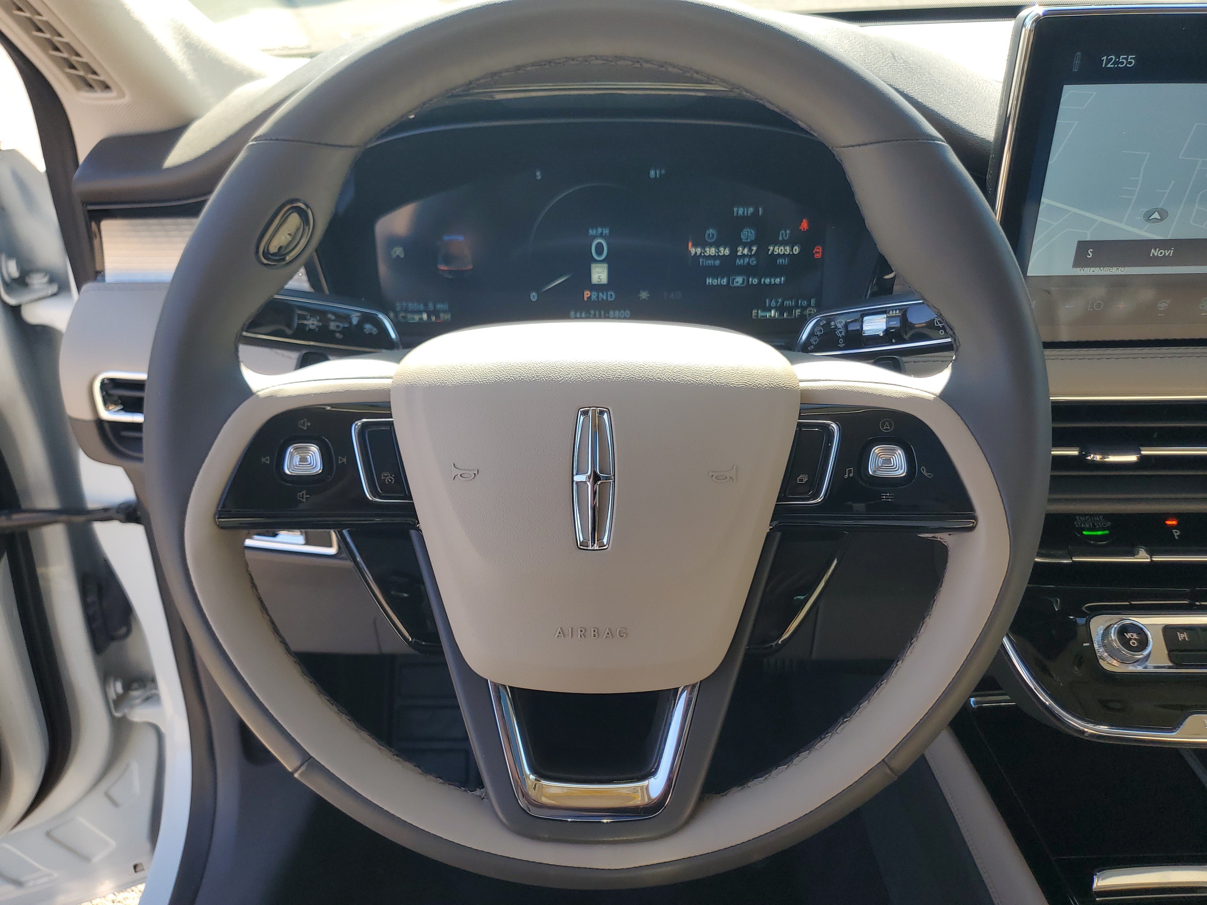 Used 2024 Lincoln Corsair AWD w/ Equipment Group 101A image 14