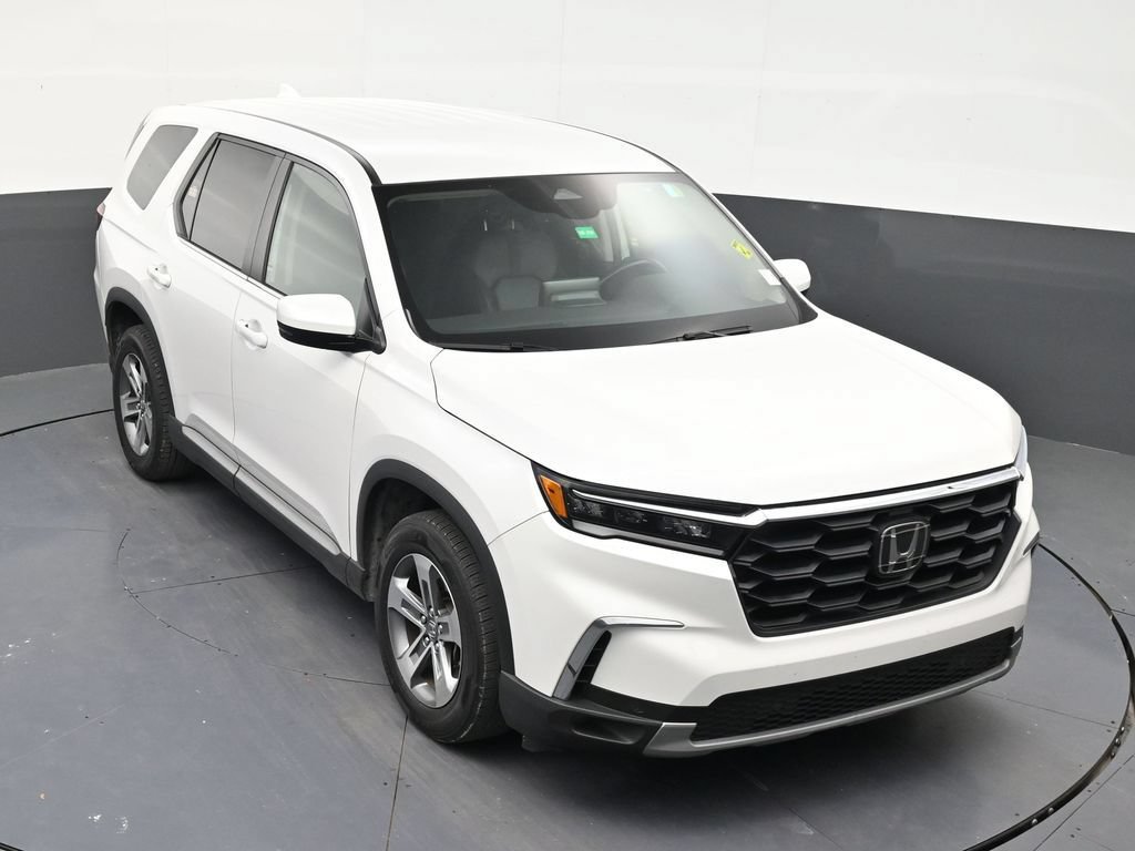 Used 2025 Honda Pilot EX-L image 18