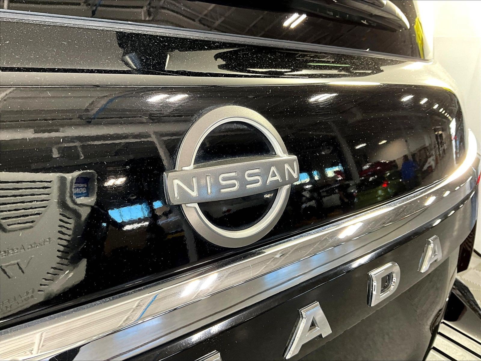 Used 2021 Nissan Armada SV AWD/4WD image 21