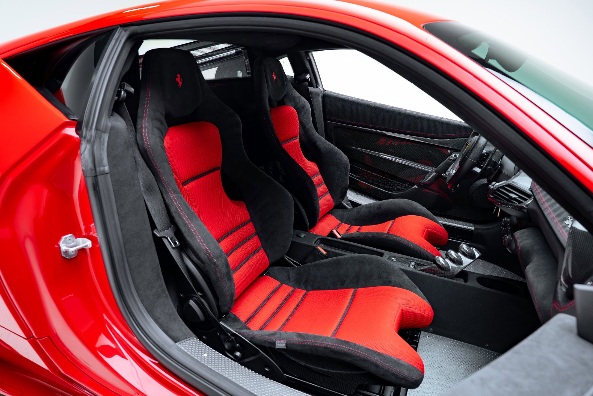 Used 2015 Ferrari 458 Speciale Coupe RWD image 22