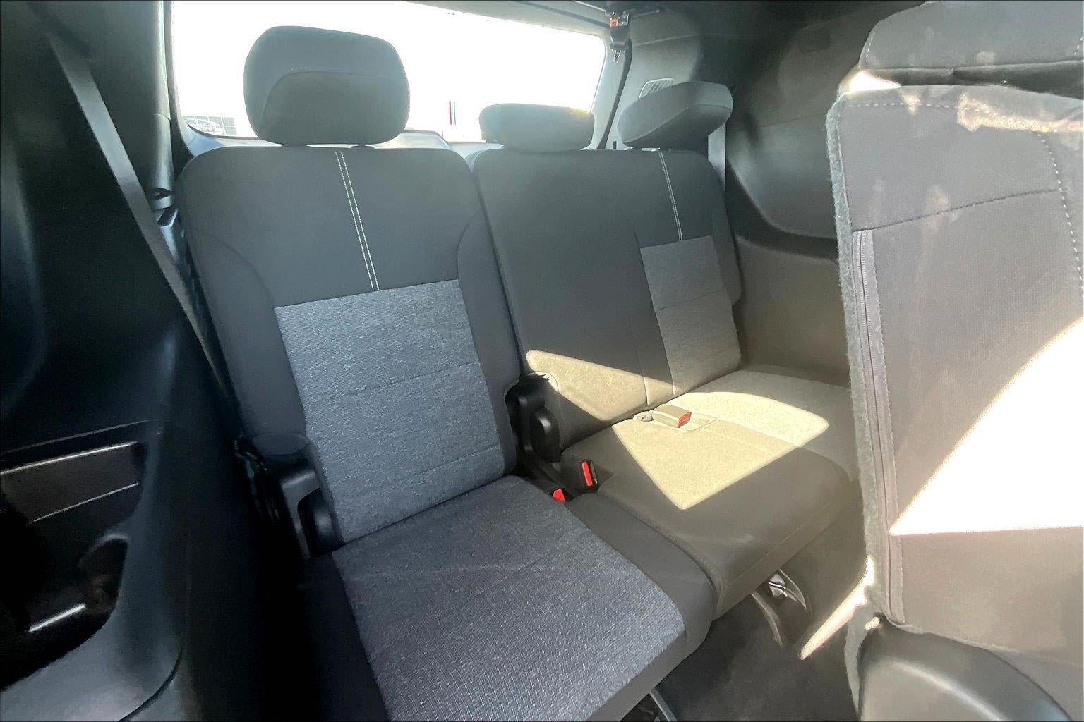 Used 2025 GMC Acadia Elevation AWD/4WD image 25