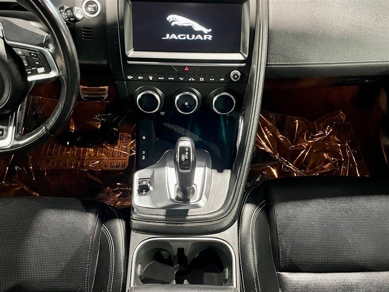 Used 2020 Jaguar E-PACE R-Dynamic S image 17