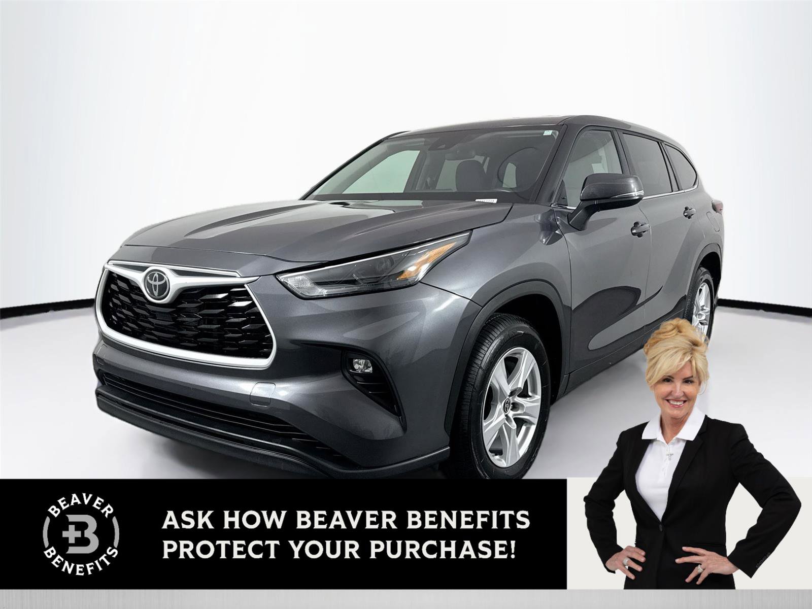 Certified 2025 Toyota Highlander LE FWD image 1