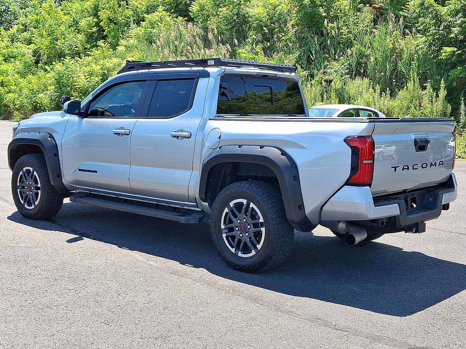 Used 2024 Toyota Tacoma TRD Sport w/ TRD Sport Upgrade Package AWD/4WD image 4