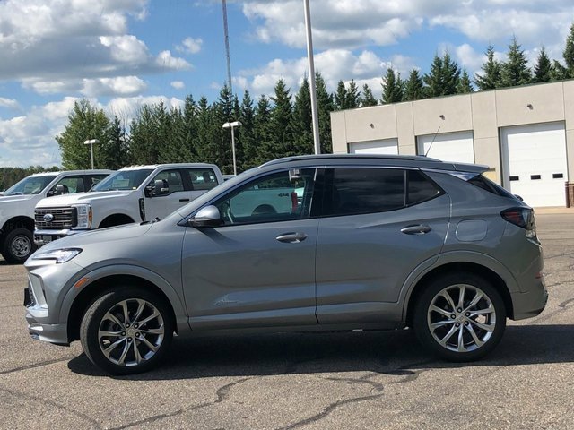 Used 2024 Buick Encore GX Avenir w/ Avenir Convenience Package image 21