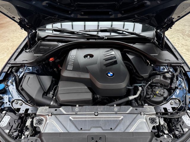 Used 2026 BMW 330i Sedan w/ M Sport Package RWD image 27
