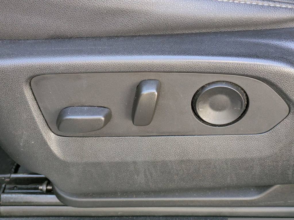 Used 2023 Chevrolet Tahoe LT image 21