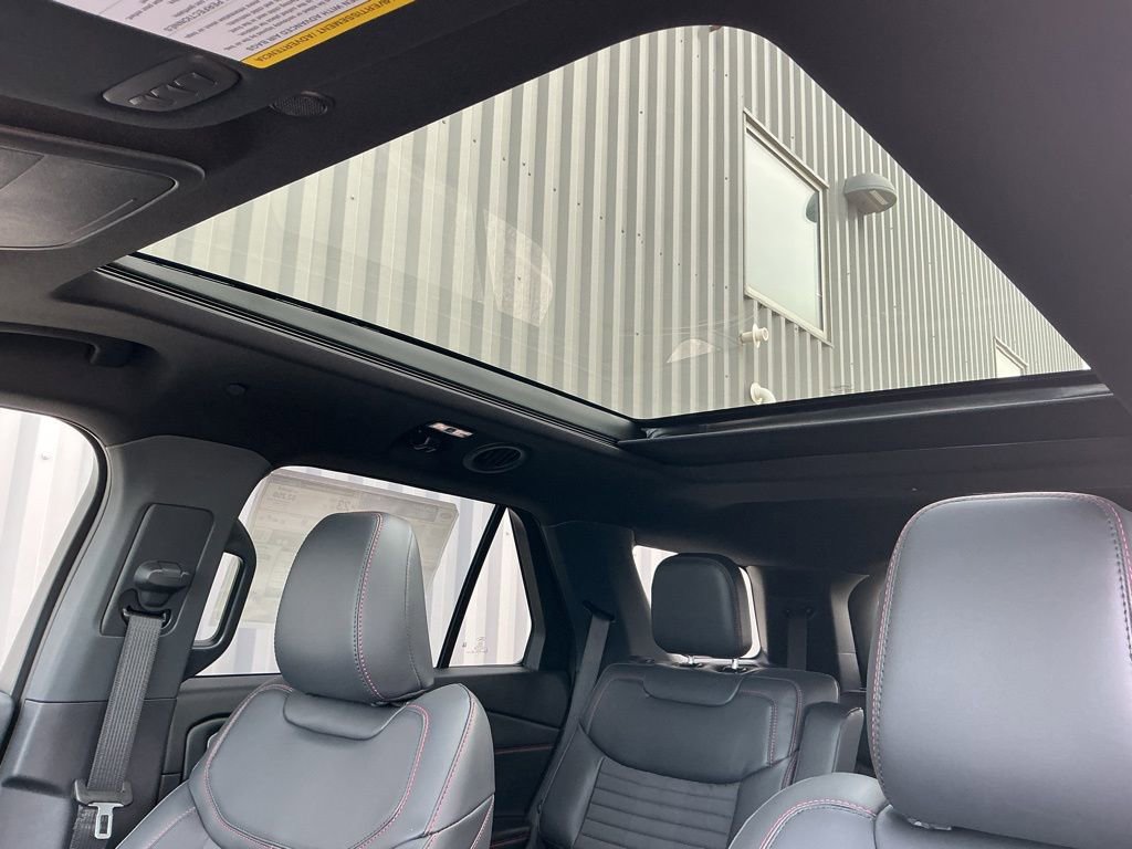 New 2026 Ford Explorer ST-Line w/ ST-Line Street Pack image 10