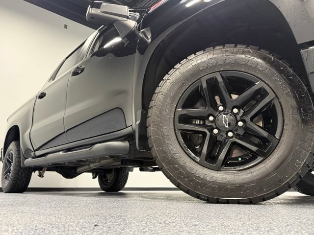 Used 2023 Chevrolet Silverado 1500 LT Trail Boss w/ Protection Package AWD/4WD image 3