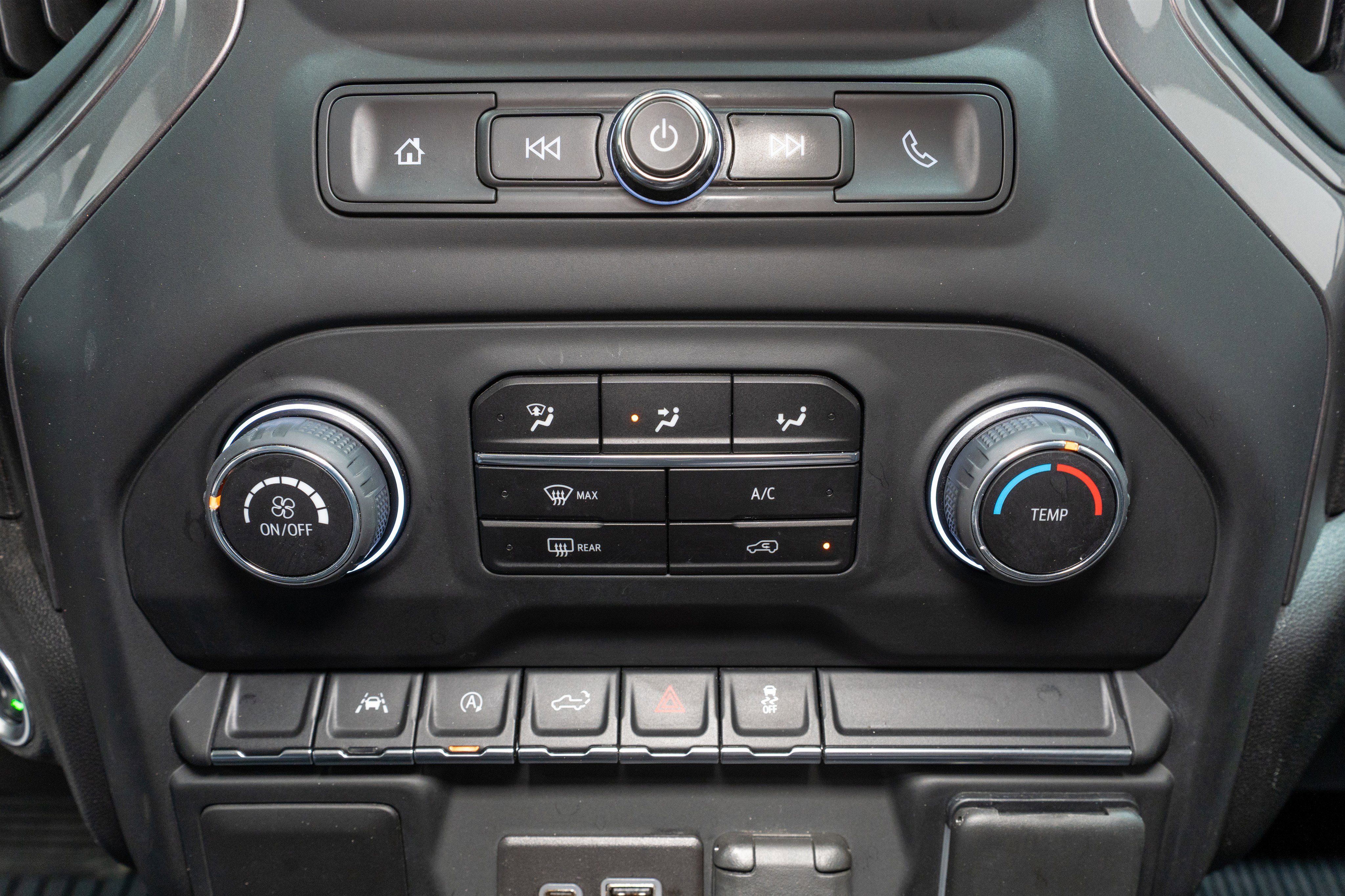 Used 2023 Chevrolet Silverado 1500 Custom w/ LPO, Dark Essentials Package image 20