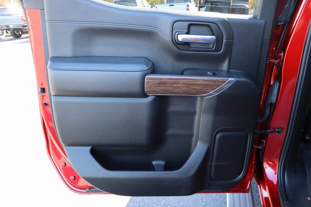 Used 2021 Chevrolet Silverado 1500 High Country w/ Technology Package image 28