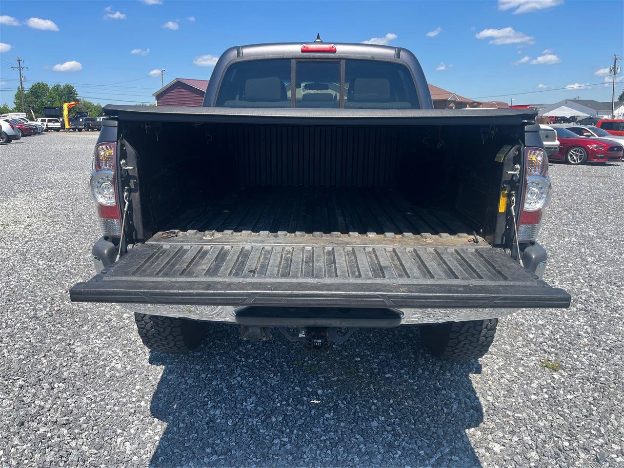 Used 2015 Toyota Tacoma PreRunner w/ SR5 Package RWD image 13