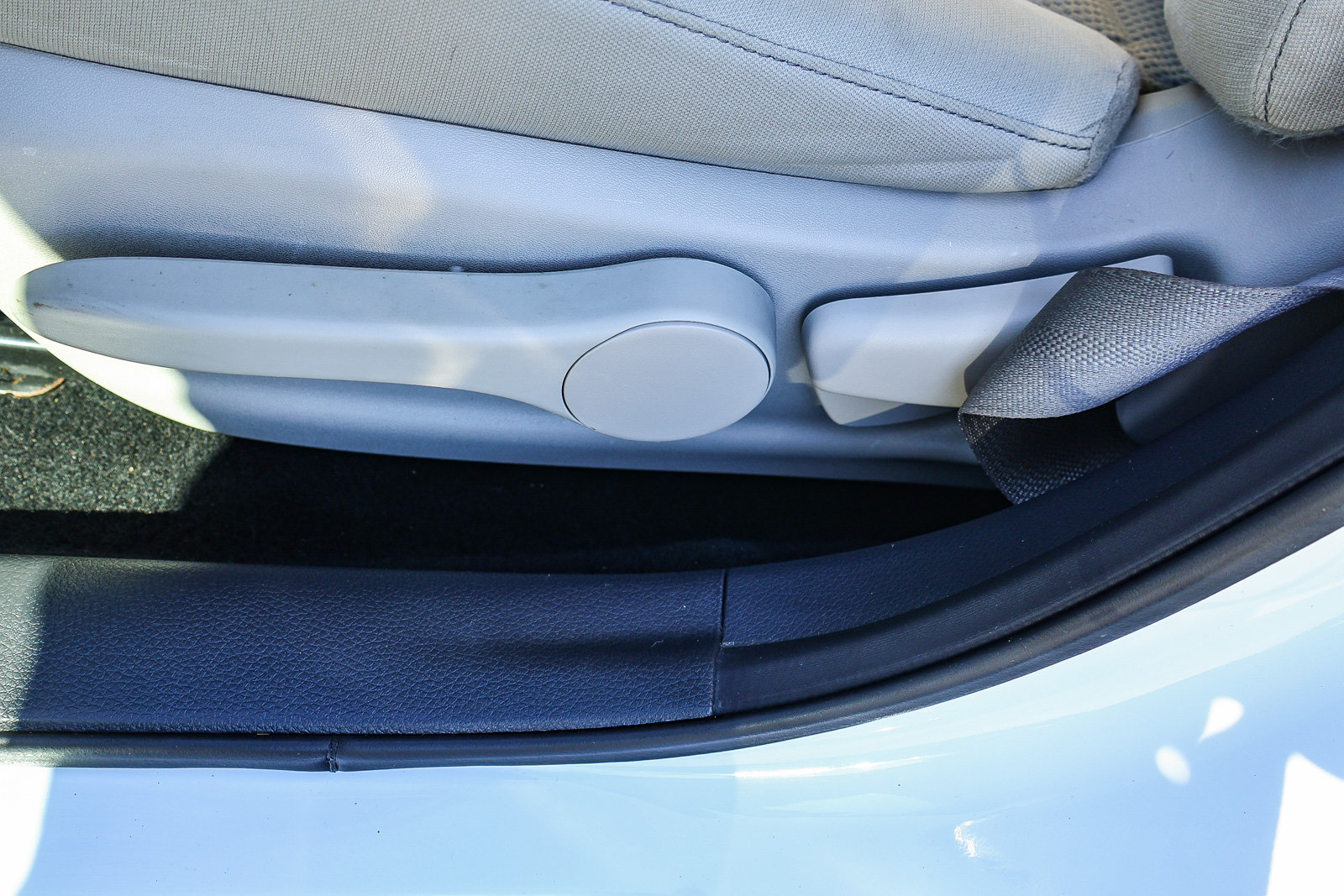 Used 2015 Nissan Sentra S FWD image 9