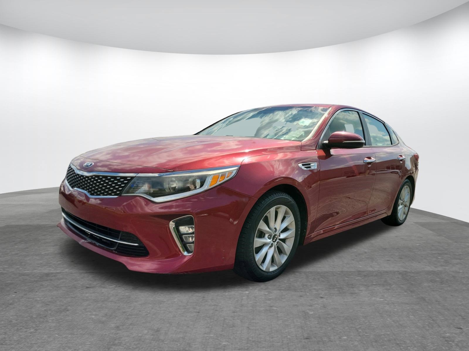 Used 2018 Kia Optima S FWD image 15