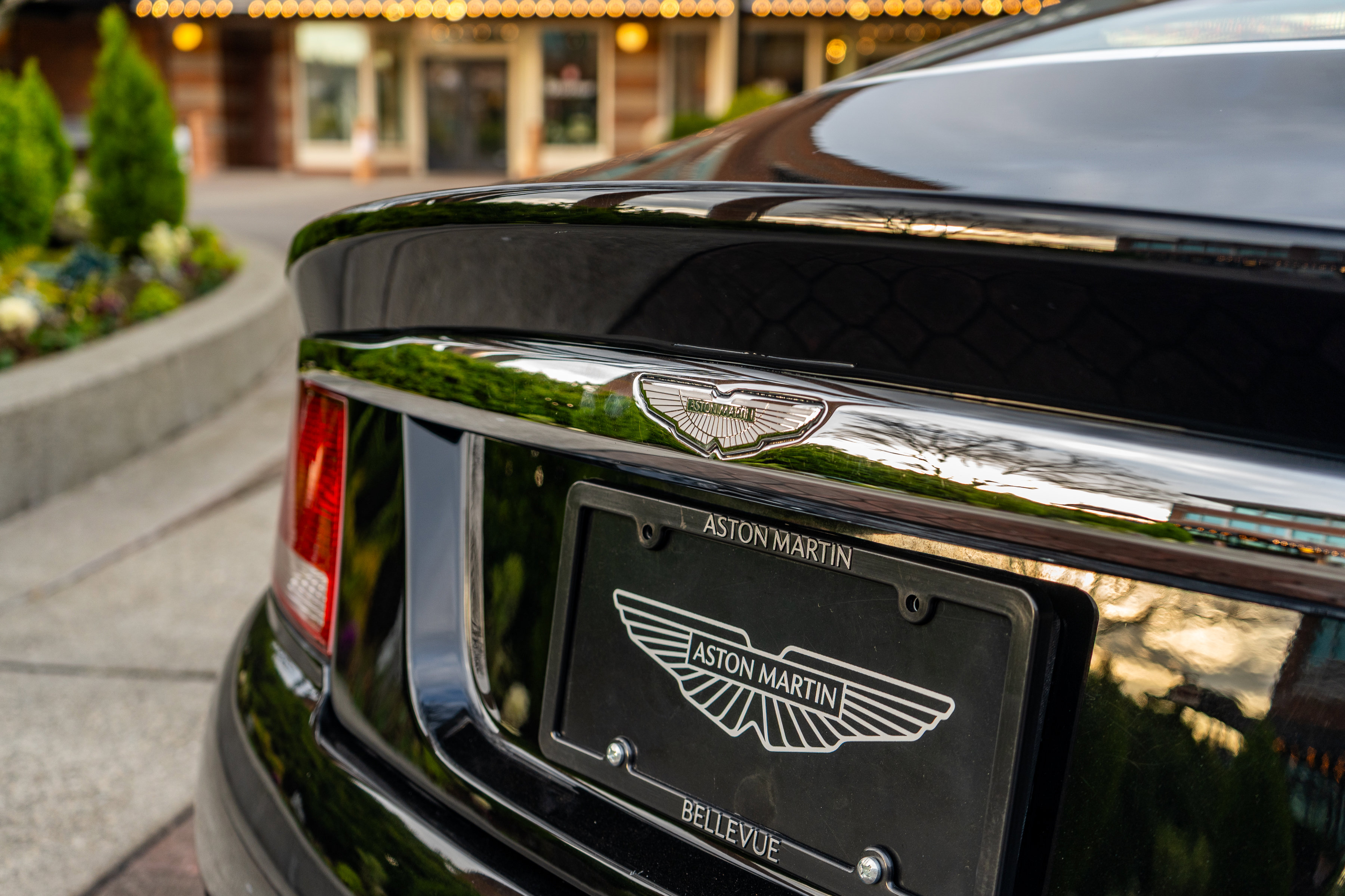 Used 2002 Aston Martin Vanquish image 8