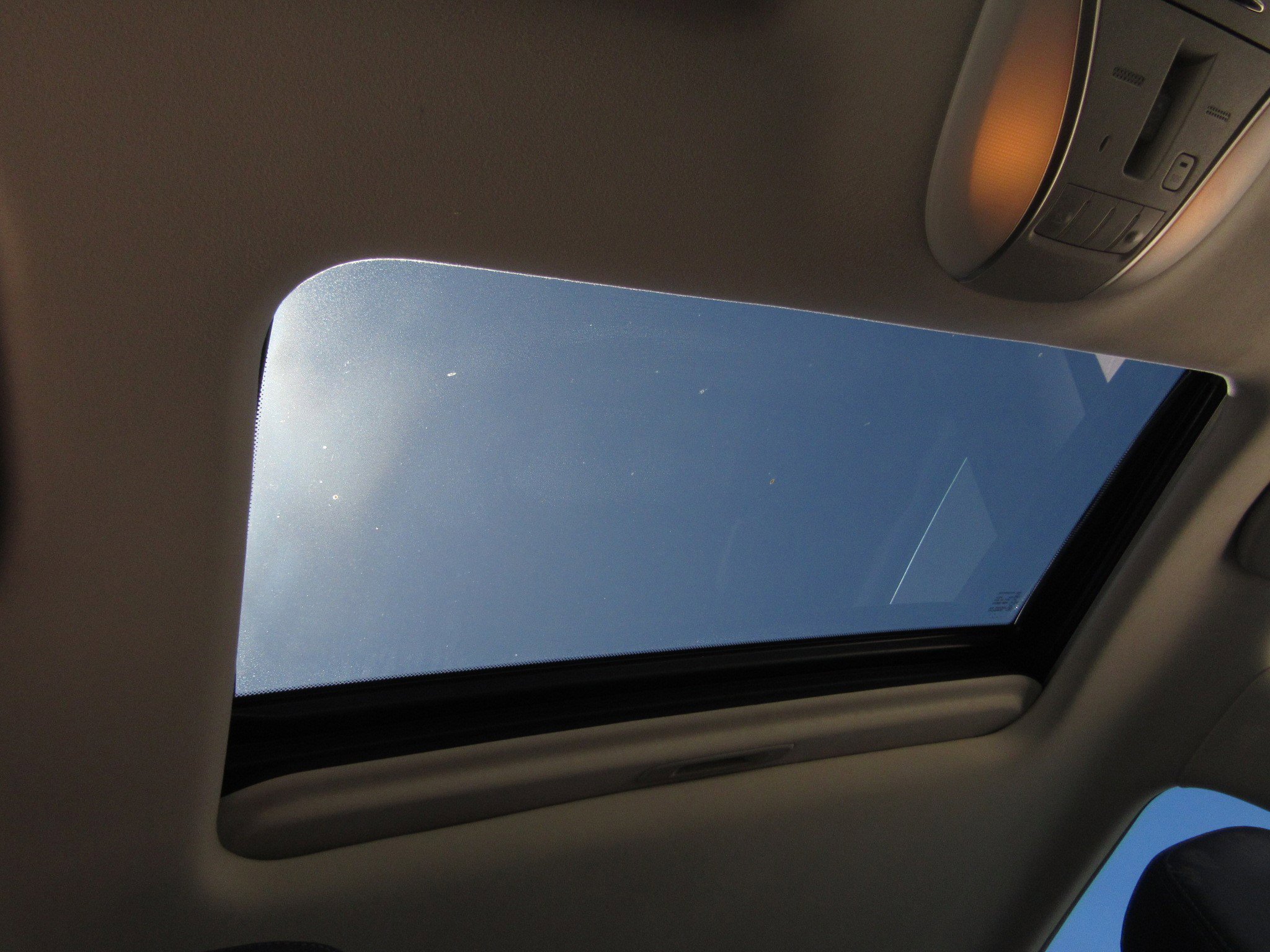 Used 2016 INFINITI Q70 L 3.7 w/ Deluxe Touring Package image 8