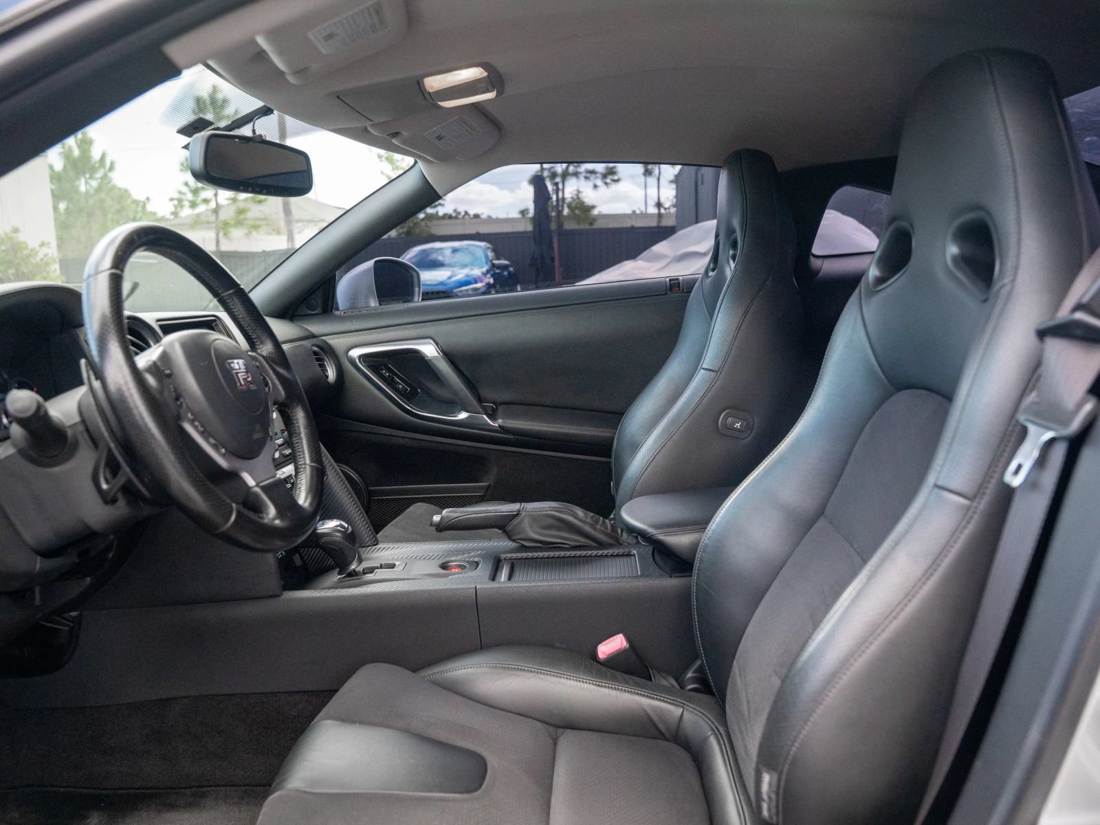 Used 2009 Nissan GT-R Premium AWD/4WD image 38