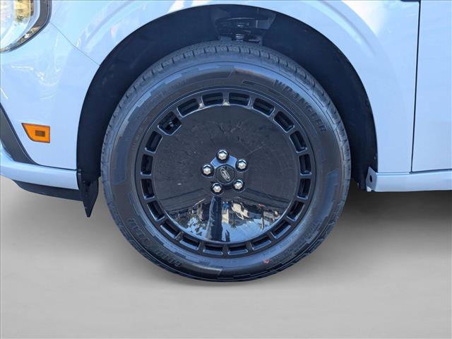 New 2026 Ford Maverick Lobo image 9