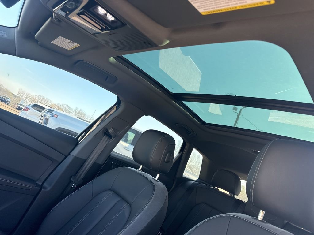 Used 2023 Audi Q4 e-tron Premium Plus w/ Premium Plus image 6