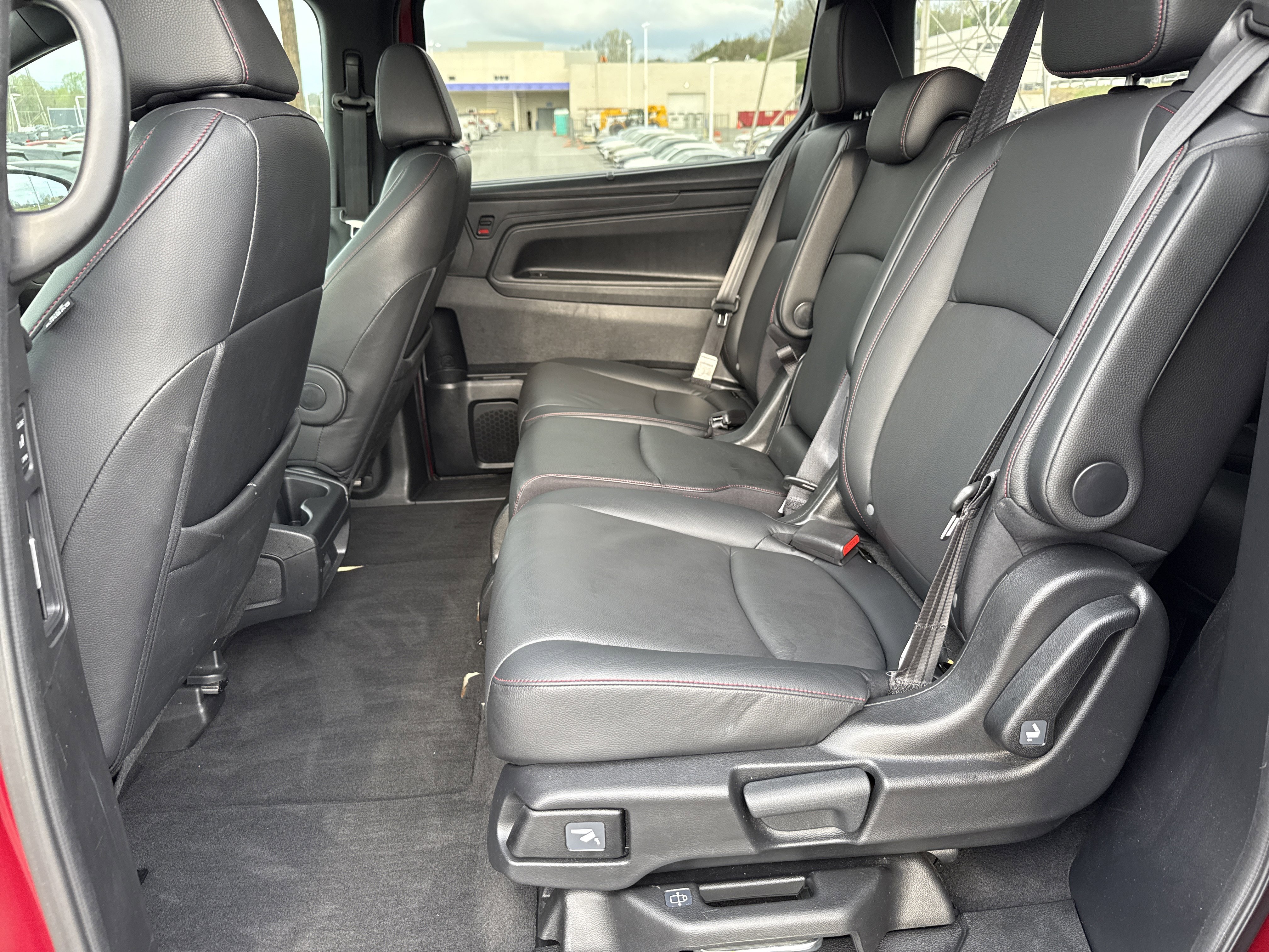 Certified 2024 Honda Odyssey Sport image 31